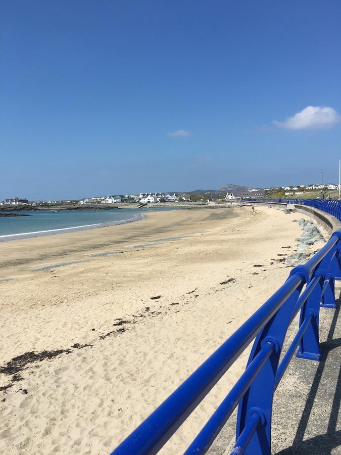 The Beach Motel Trearddur Exterior photo